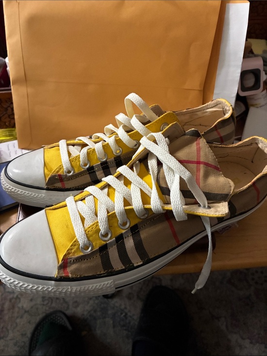 Converse All Stars Other - Customized Converse low tops all stars with genuine Burberry nova check